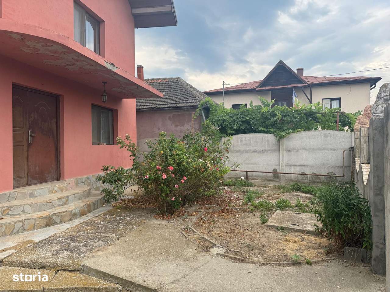 Vanzare 2 corpuri casa, 5 camere, Teis, Sotanga, Dambovita - Imagine principală: 2/20