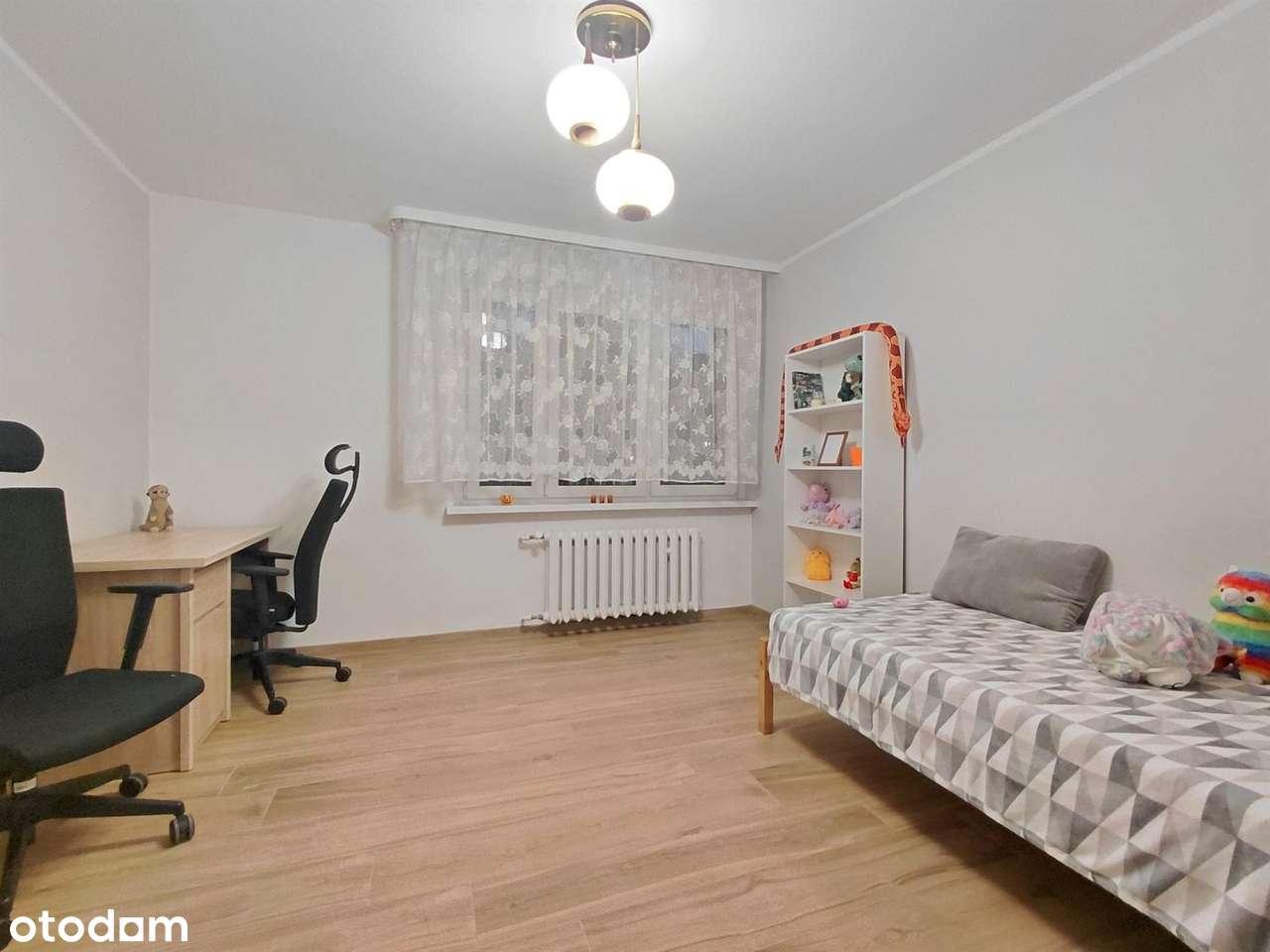 3-pokoje,balkon,okolice Urzędu Miasta-0