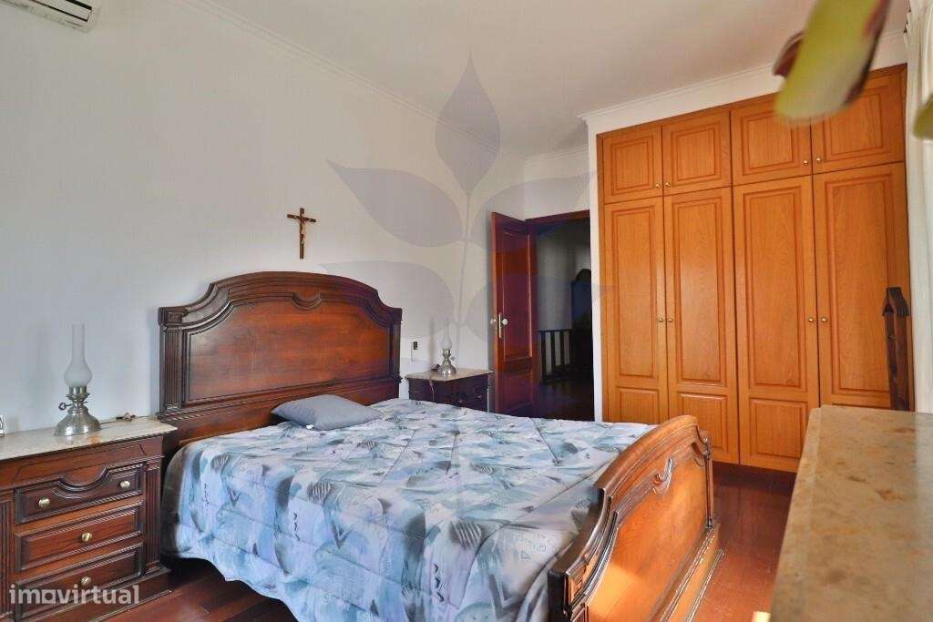 Andar Moradia T3 no Centro de Vila Verde | Mobilado e Equipado | Com G-10