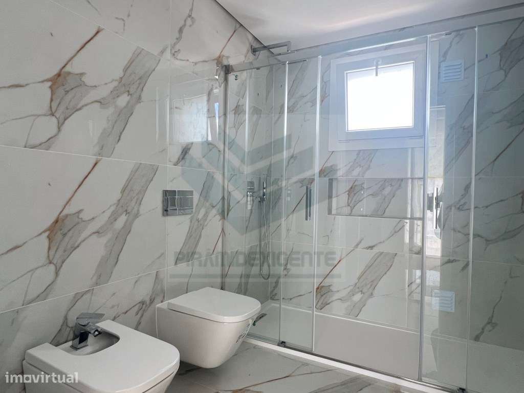 Moradia, Lavandaria, Piscina, Excelente Localização AZEITÃO!-13