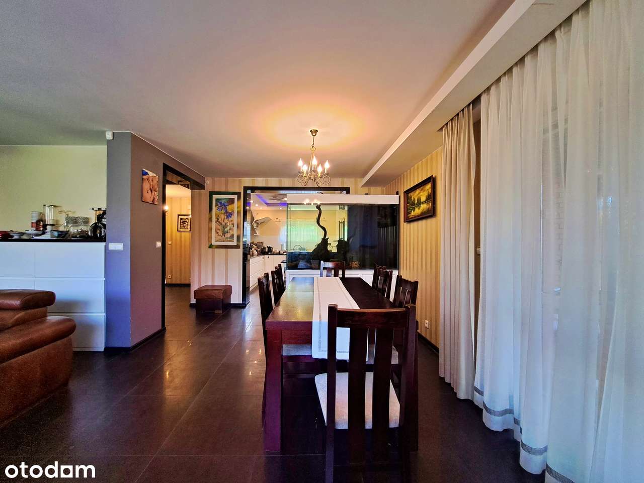 Dom w Radomiu z dużą działką i domkiem gościnnym.-5