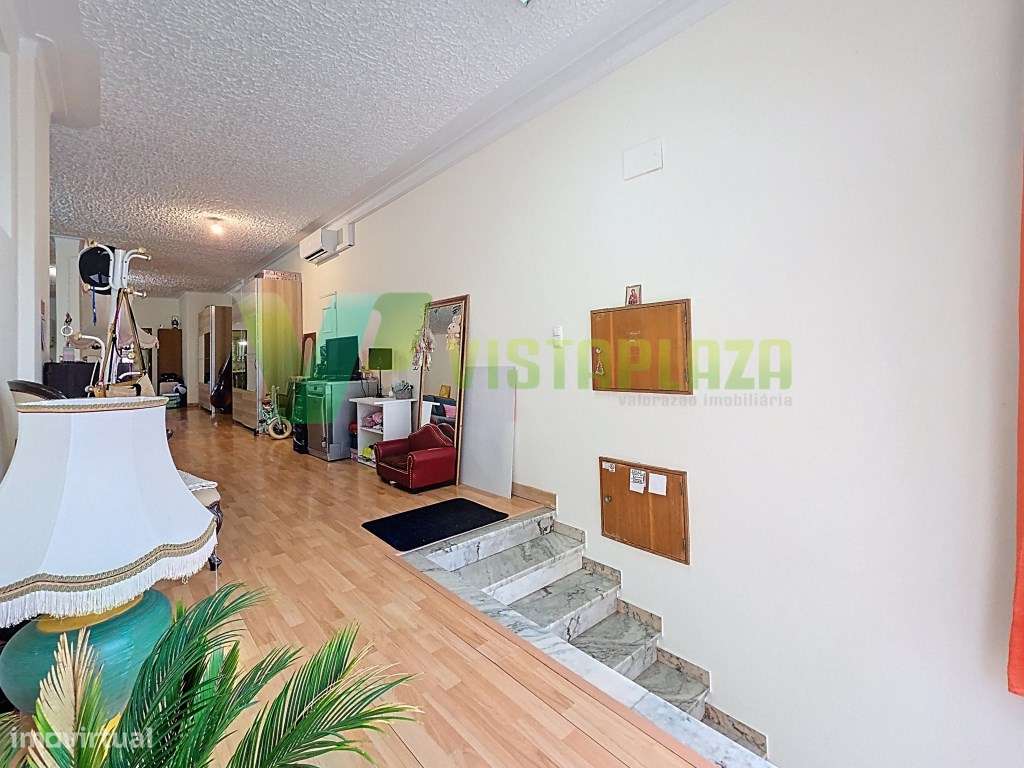 Loja para Investimento em Portimão com Potencial de Conversão em Ap... - Grande imagem: 5/23