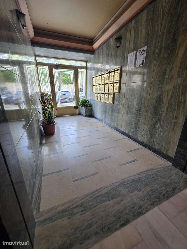 Apartamento T3 Novo em Benfica | varanda aberta | suite | 2 elevadores-31