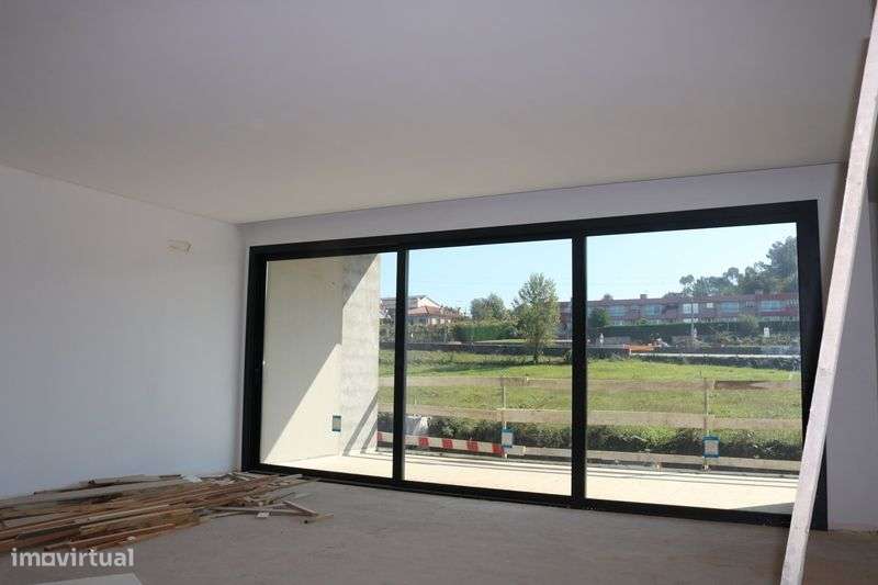 Venda de partamento T2 com  110 m2, a 10 minutos do centro  de Braga-8