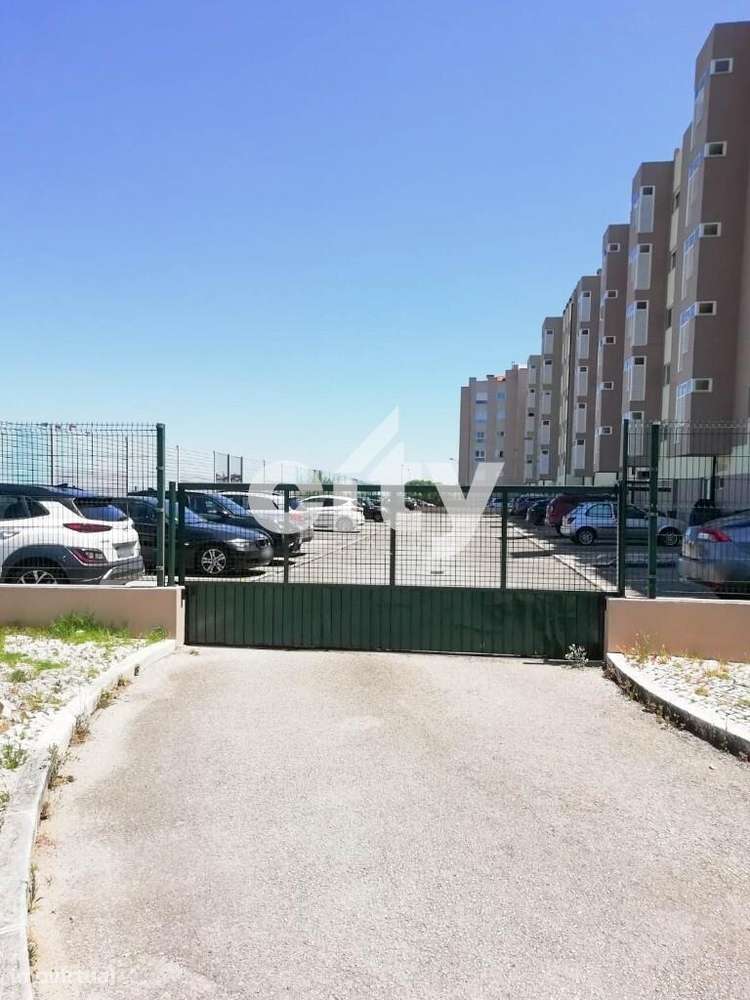 Lugar de estacionamento para venda - Grande imagem: 3/15