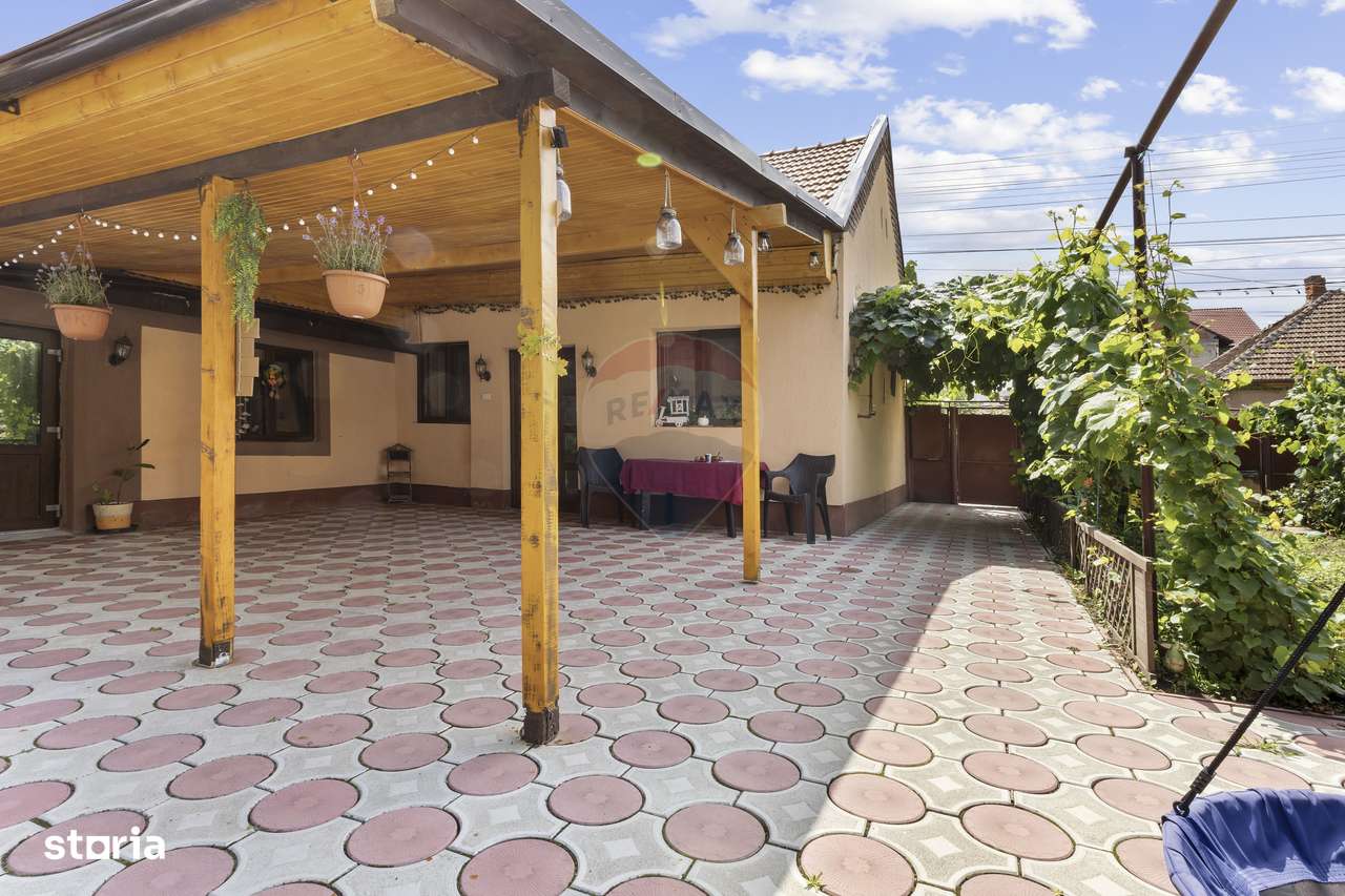 Casă complet renovata cu teren 648 mp de vanzare in Gradiste,Arad - Imagine principală: 3/20