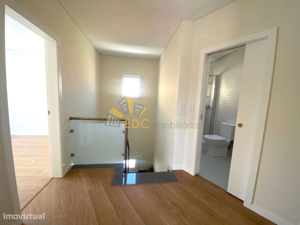 OFERTA ESCRITURA NOTARIAL| Moradia T3+1 | Construção Nova | Localiz...-29