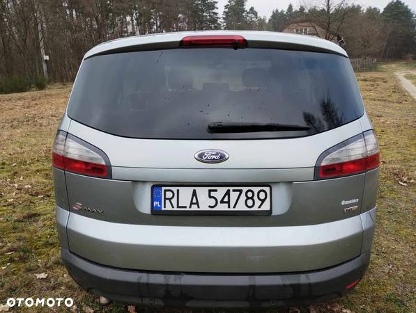 Ford S-Max - 4