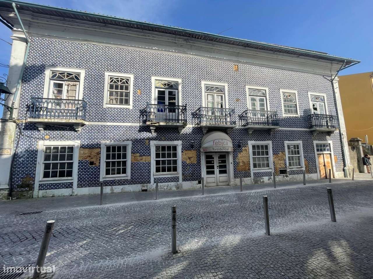 VENDE - PRÉDIOS NA BAIXA DA CIDADE DE ÁGUEDA - OPORTUNIDADE ÚNICA - - Grande imagem: 2/32