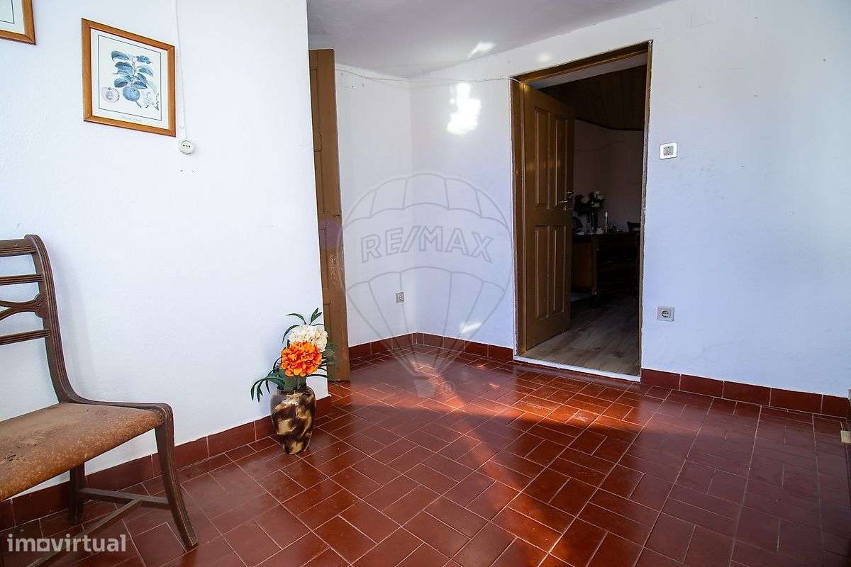 Moradia T2 para venda-25