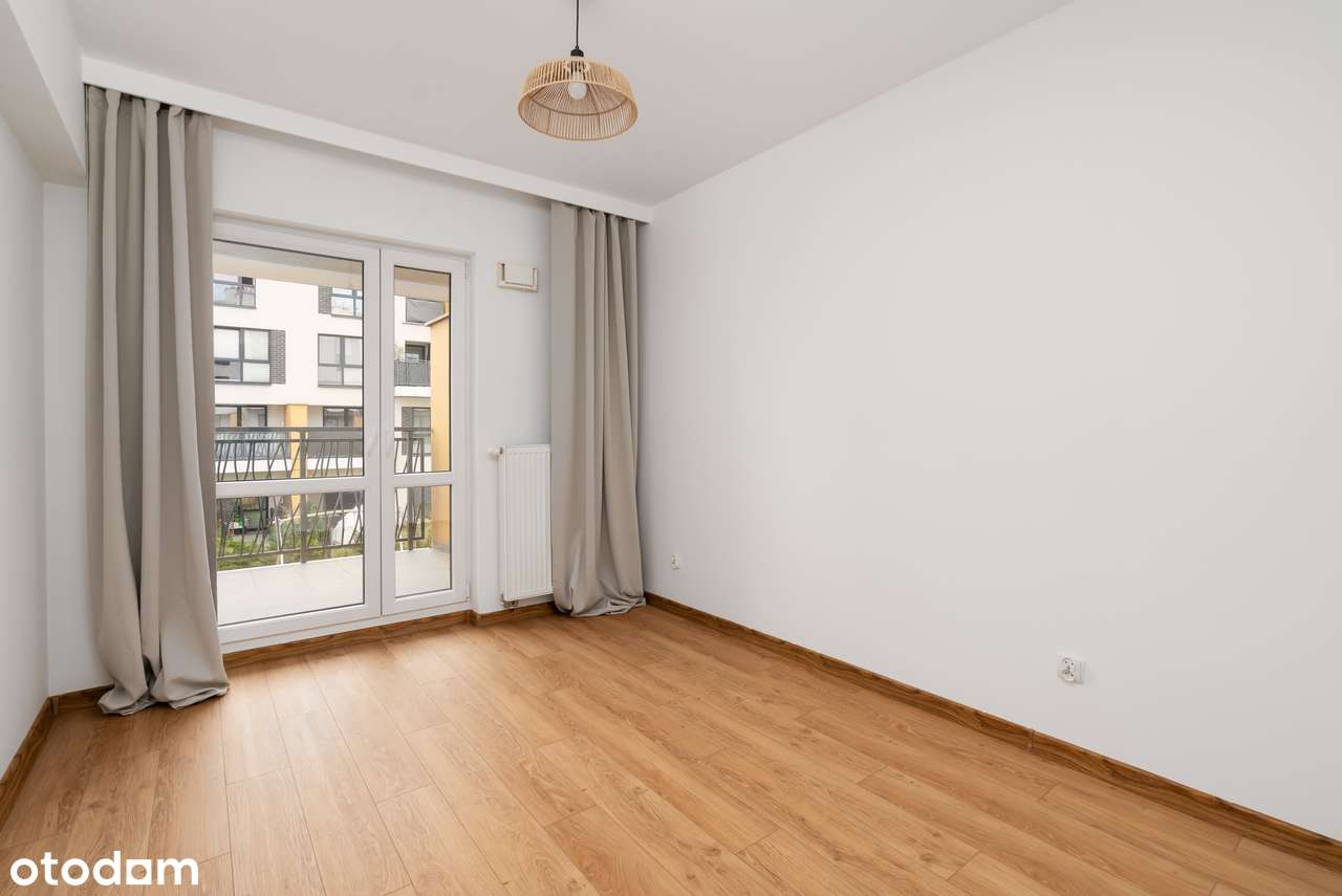 Miejsce postojowe w garażu i komórka | Dwa balkony | Osobna kuchnia-1