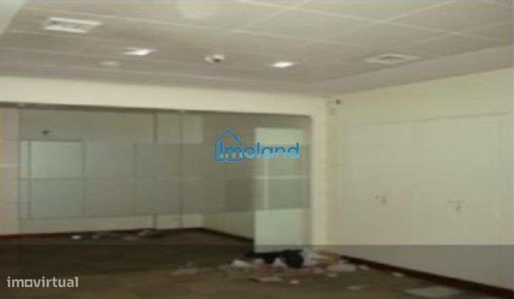 Estabelecimento Comercial c/ 187 m2 - Bonfim/Porto. - Grande imagem: 2/4