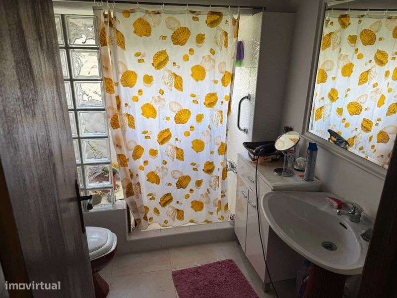 Moradia tradicional com 525m² de terreno em  (Carvalhal, Bombarral) - Grande imagem: 5/12