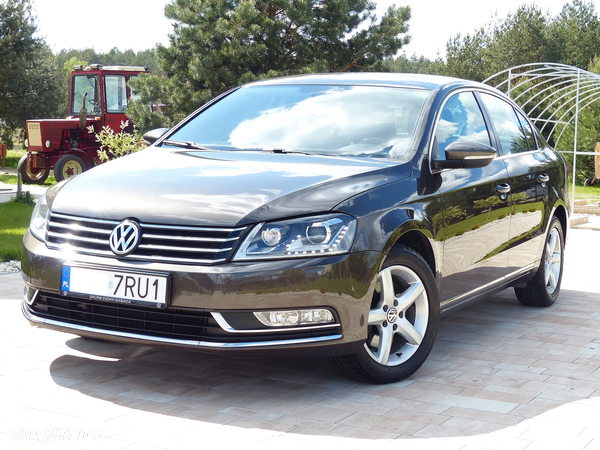 Volkswagen Passat 2.0 TDI Comfortline - 14