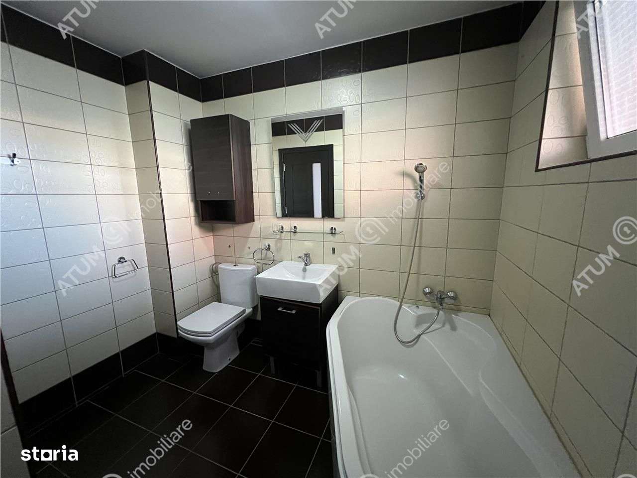 Apartament de 3 camere cu 2 balcoane etaj 2 situat in zona Rahovei-12