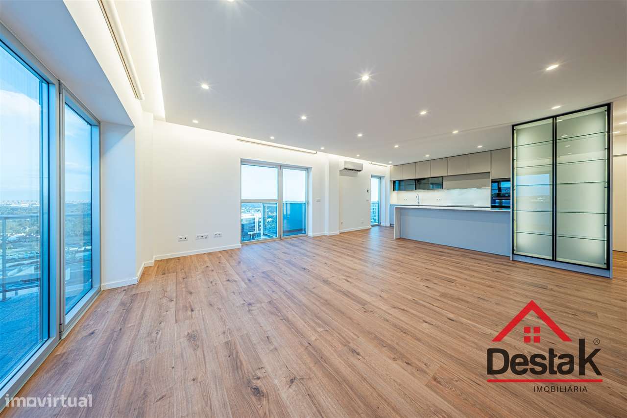 Apartamento T4 Duplex  junto ao Palácio do Gelo - Grande imagem: 2/37