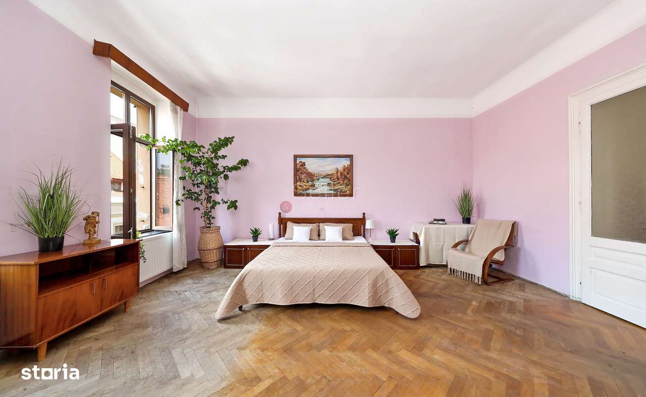 Zona Centrala Structura Generoasa - Imagine principală: 4/20