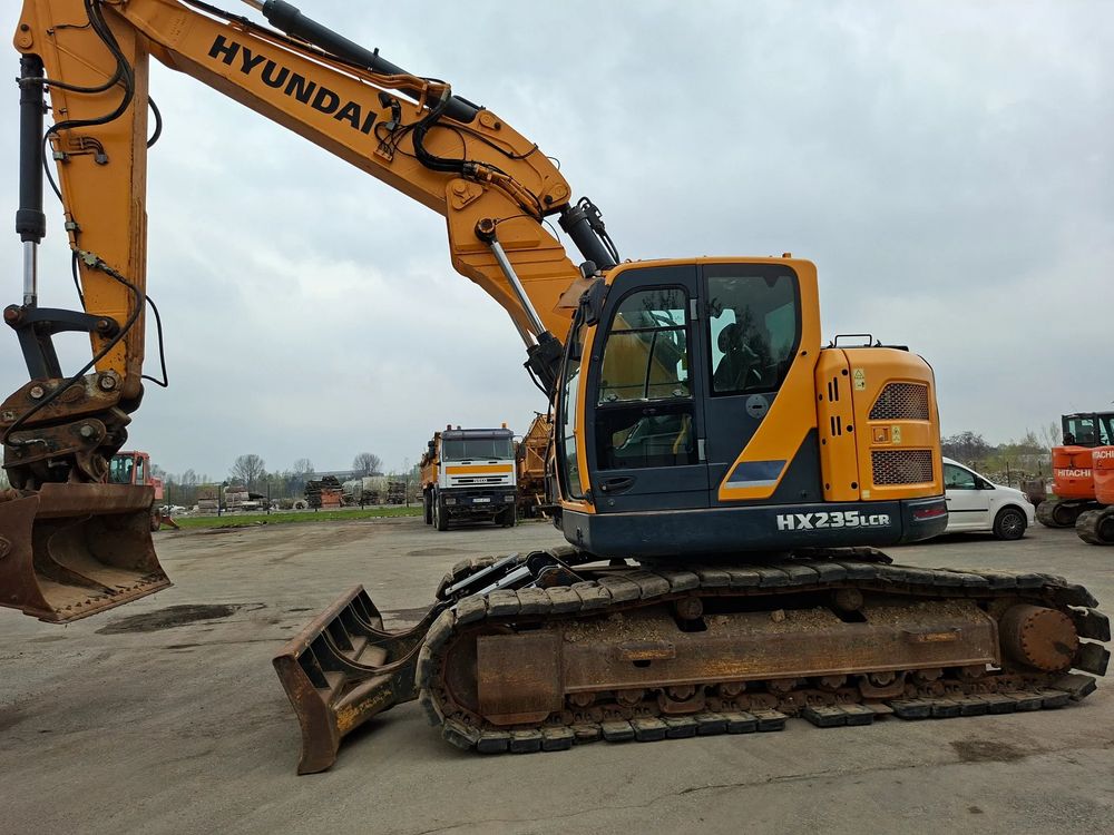 Hyundai Hx235 lcr 2016
