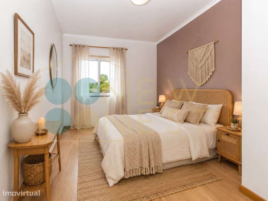Apartamento T2 com elevador, parqueamento e arrecadação nas Manteig...-16
