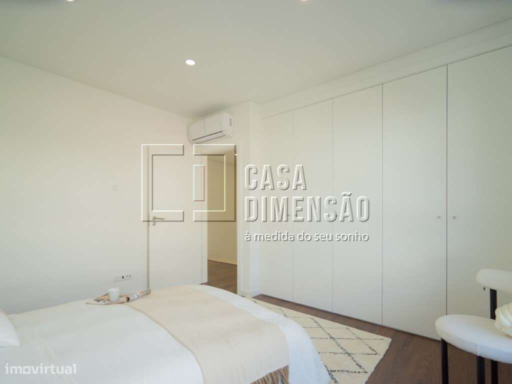 Moradia de tipologia T4+2 na melhor zona da Sobreda, com Piscina, G...-45