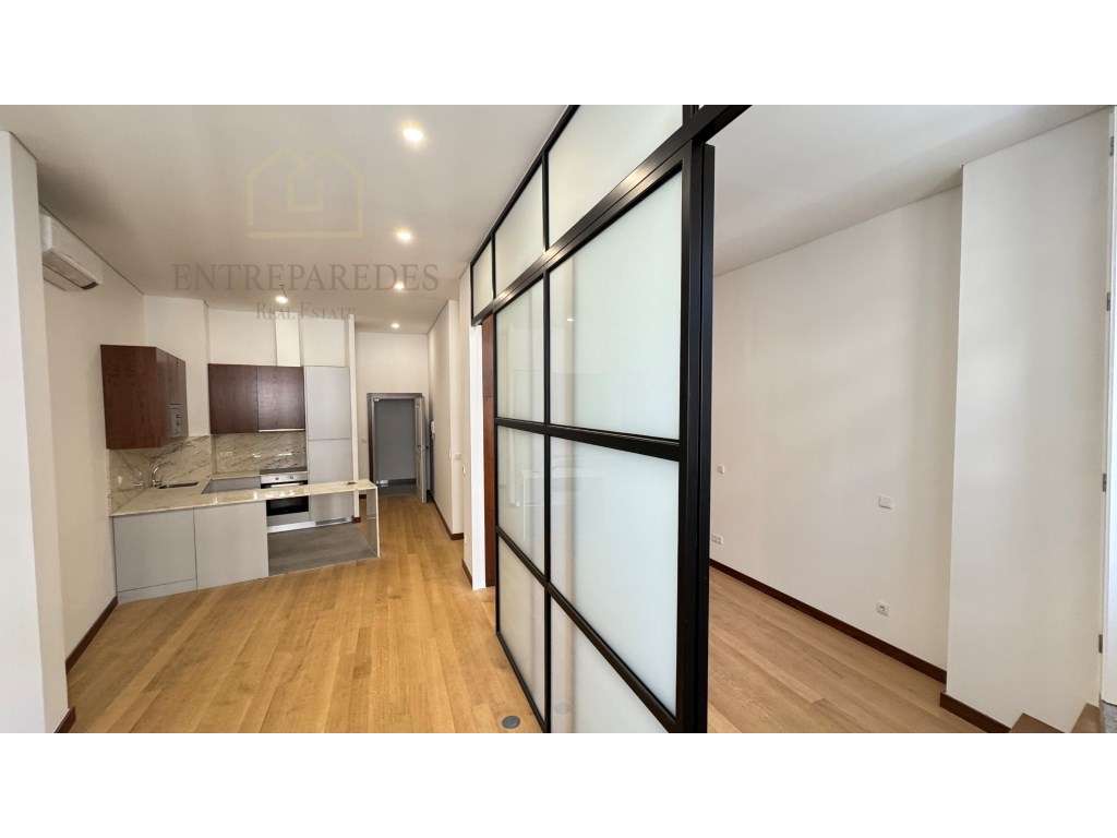 Apartamento T1 novo, para comprar junto a Avenida dos Aliados - Por... - Grande imagem: 5/20