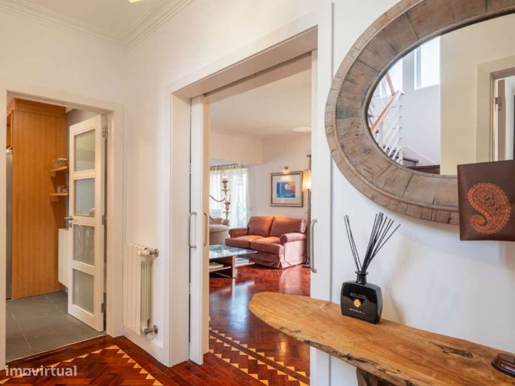 Moradia T4+1 com com jardim e piscina em Cascais - Grande imagem: 4/32