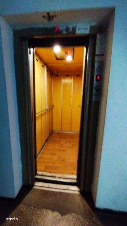 Garsoniera de vanzare 13 Septembrie Parcul Sebastian Suprafata utila: - Imagine principală: 5/7