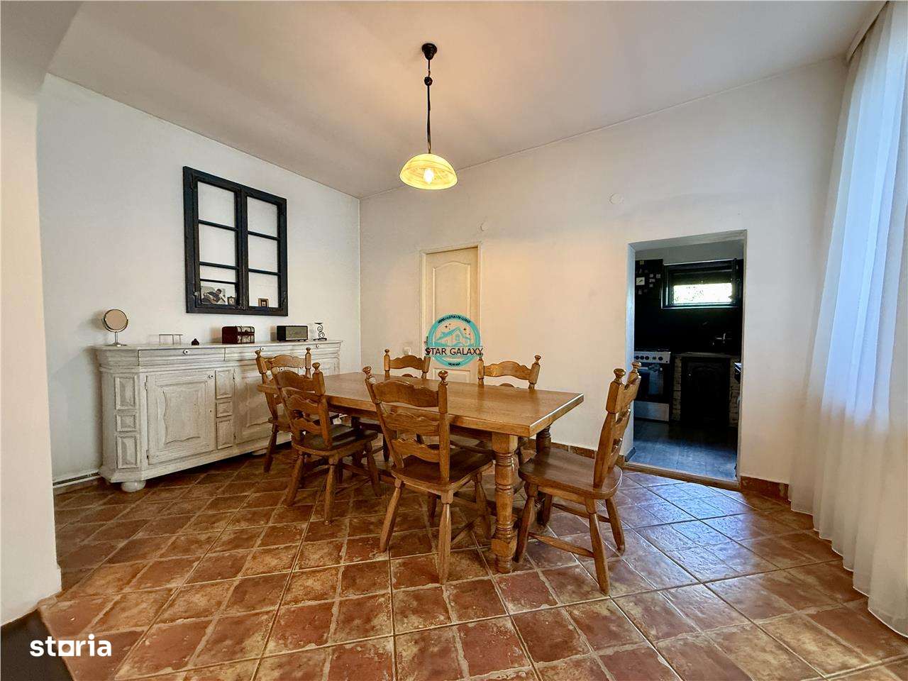 Casa cu 3 camere de vanzare cu teren de 508 mp, zona Litoral-2