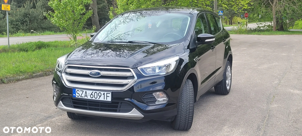 Ford Kuga 1.5 EcoBoost 2x4 Trend - 3