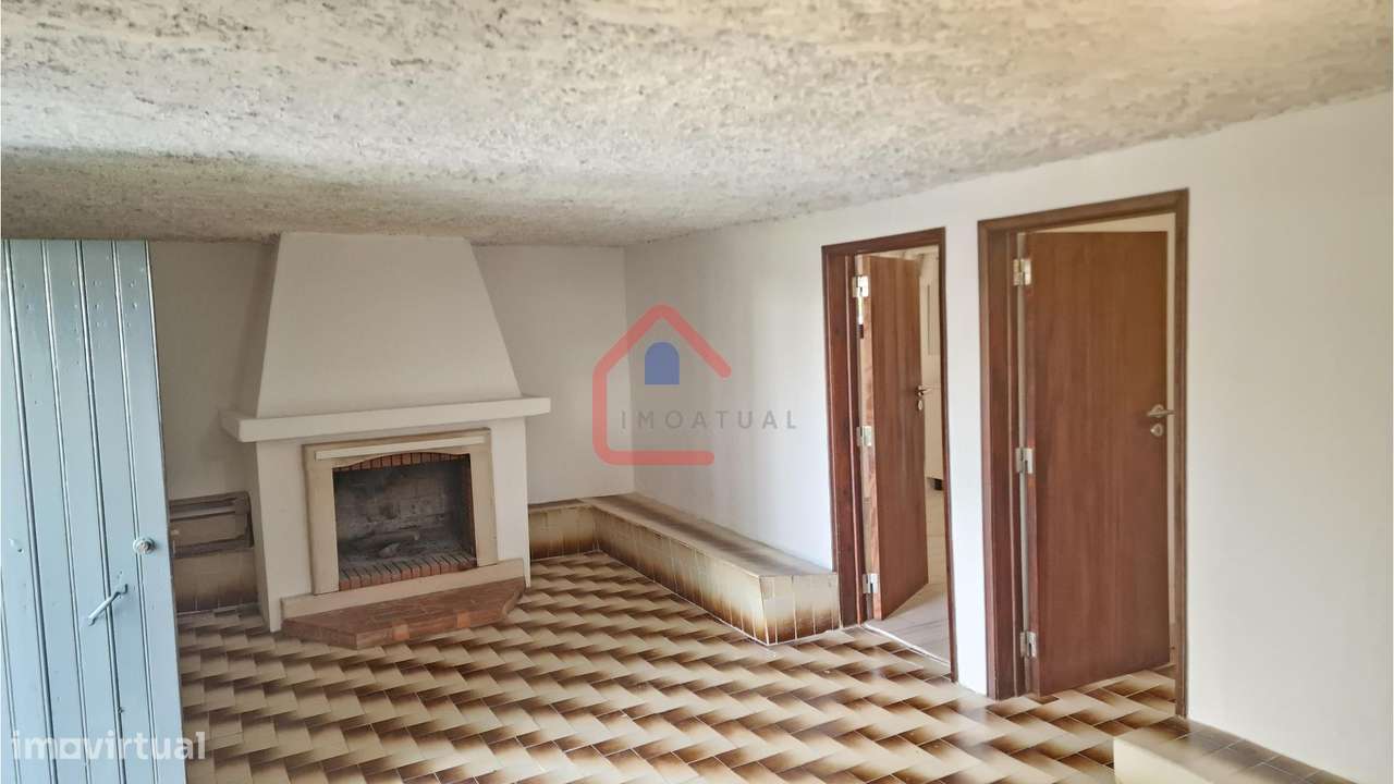 Moradia Isolada T3 em Sesimbra-12