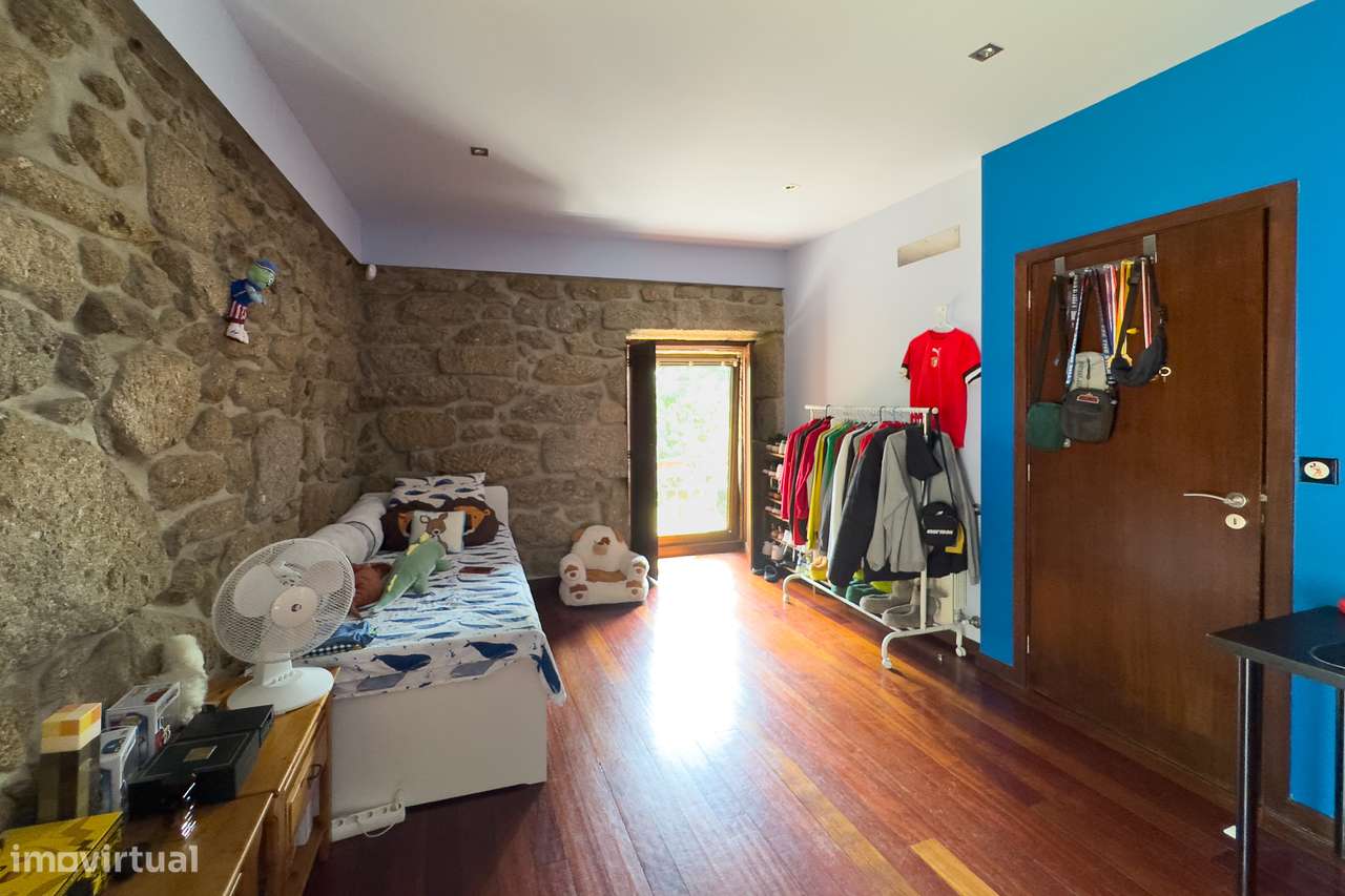 Moradia Independente T3  para Venda ou Permuta, em Prozelo, Amares-9