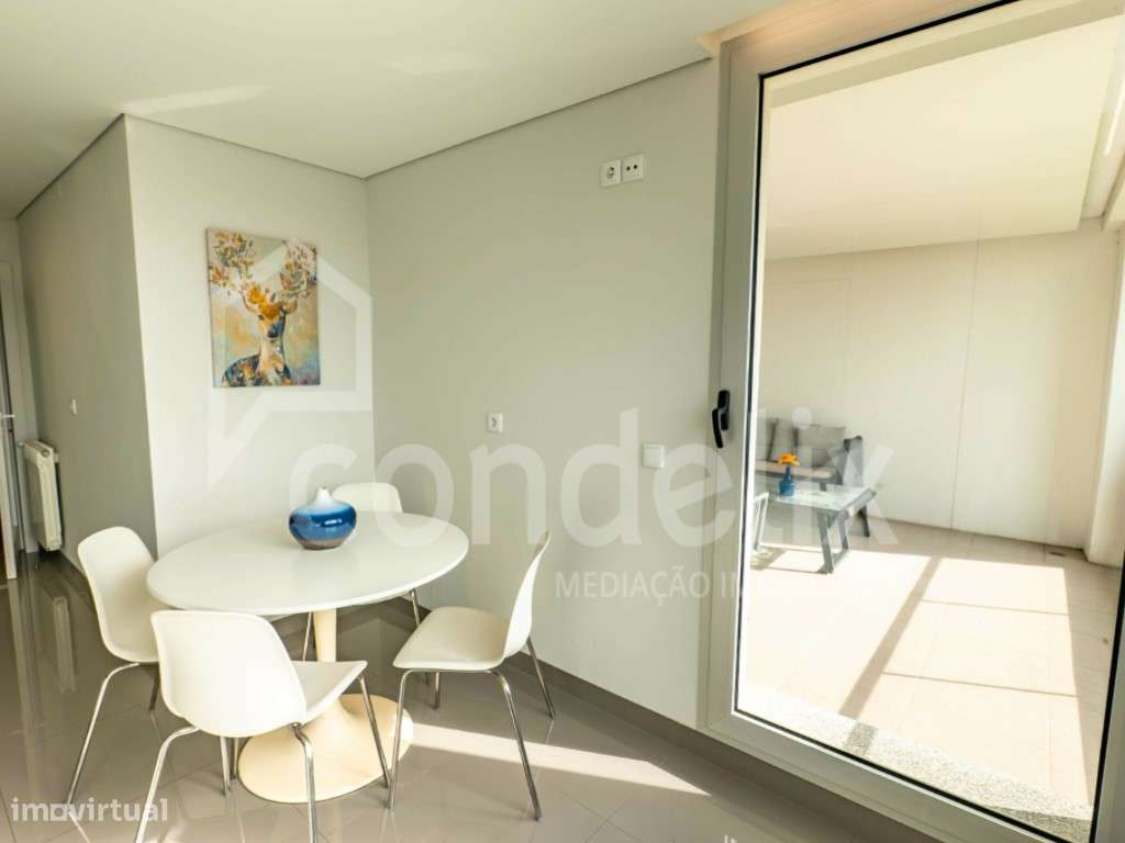 Apartamento T3 com vista rio, para venda no Freixo, Gondomar-13