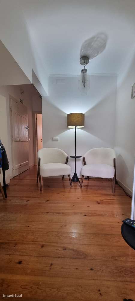 Apartamento T1 com excelente localização e mobiliário completo - Grande imagem: 4/10