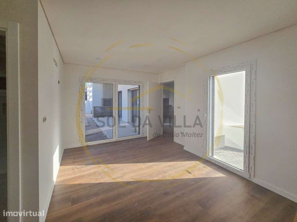 Moradia com piscina T3+1 - Fernão Ferro, Seixal - 550.000€-5