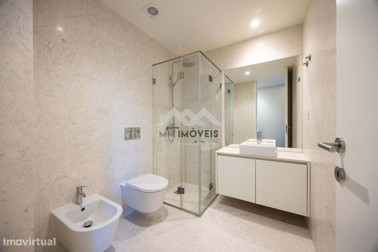 Apartamento T1 | Novo | Centro Porto | Jardim | L. Garagem - Grande imagem: 5/36