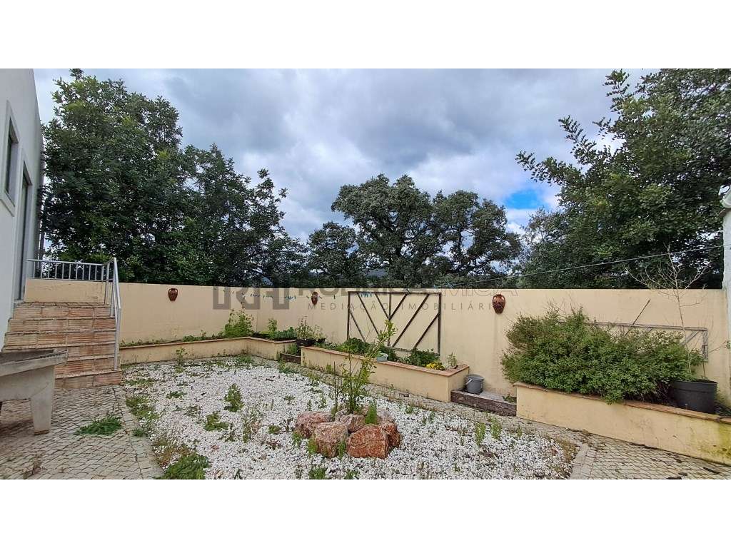 Moradia Renovada no Campo com anexos, Vista Desafogada e Grande Pot...-30