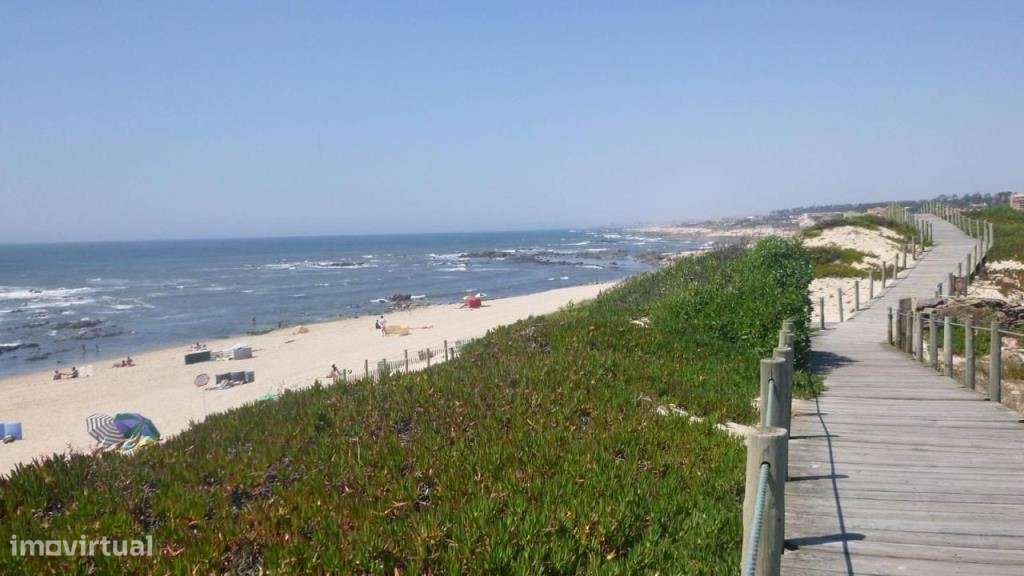 Lotes 7 para Construção de Moradias a 100mts das Praias-Madalena - Grande imagem: 2/17