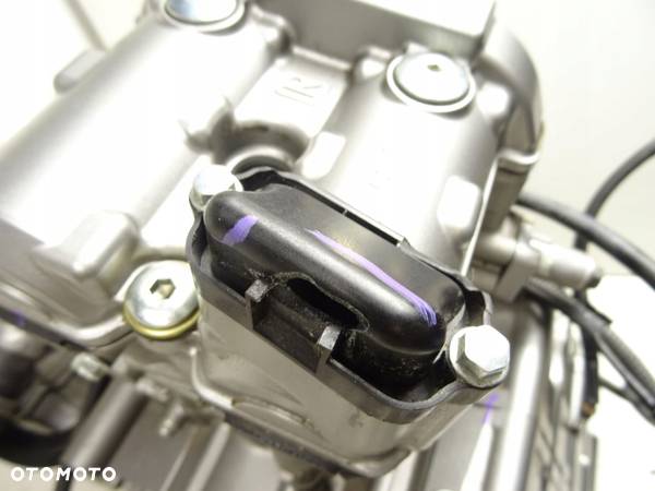 SUZUKI DL 650 V-STROM SILNIK 4500 KM P513 19- - 11