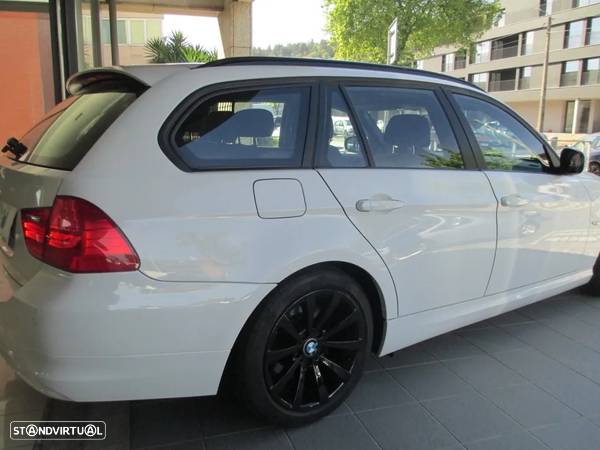 BMW 320 d Touring Aut. - 22