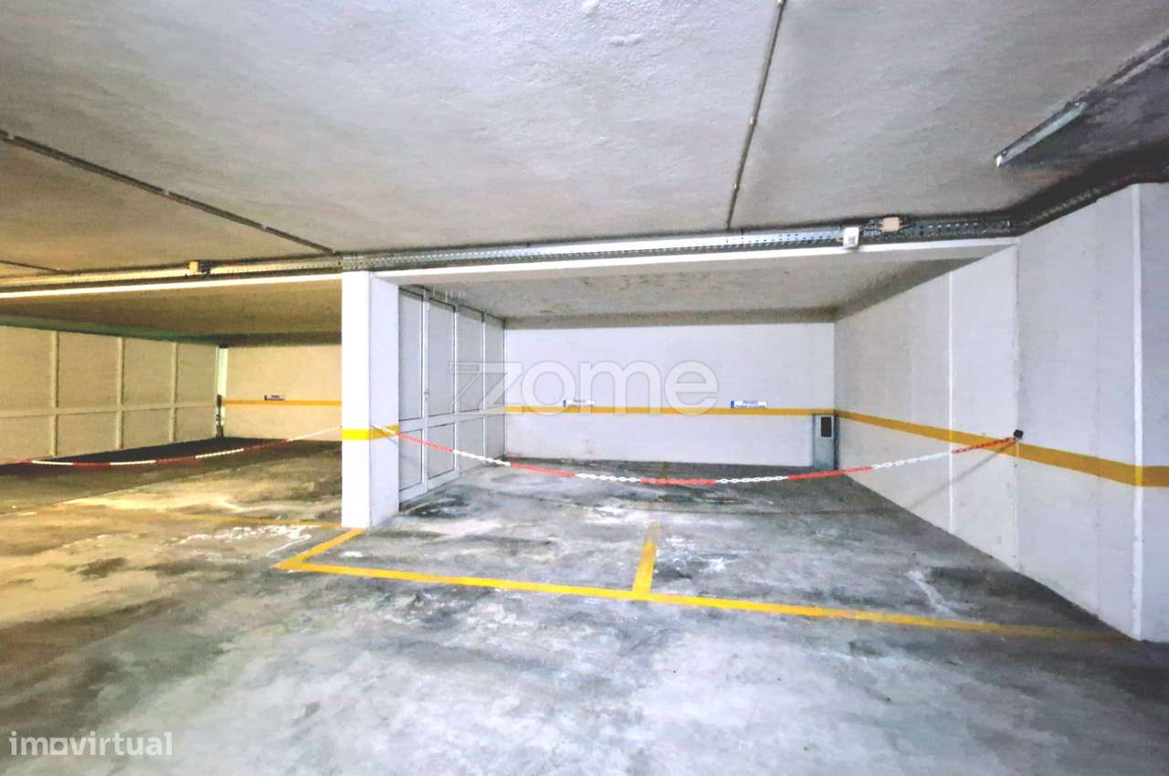 Lugar garagem 30 p/ arrendamento em Azurém, junto U. Minho, Guimarã... - Grande imagem: 2/10