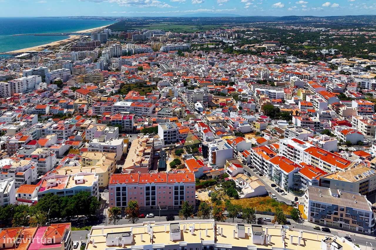 Apartamento T2 localizado a cerca de 600 metros da Praia em Quarteira-39