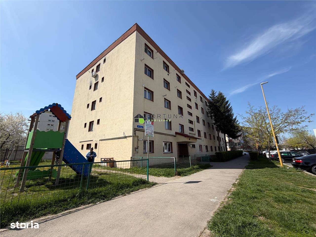 Garsoniera mica, renovata, pe str. Zizinului-5