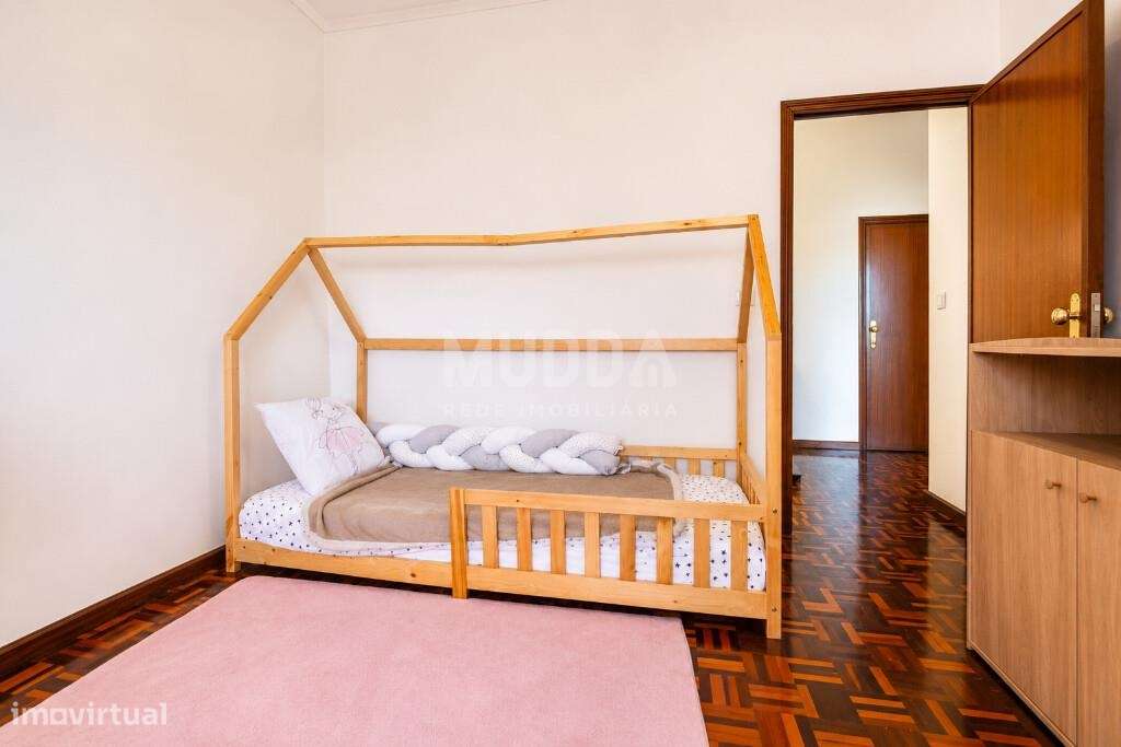 Apartamento T3 Duplex  no coração de Ovar – conforto, espaço e localiz-25