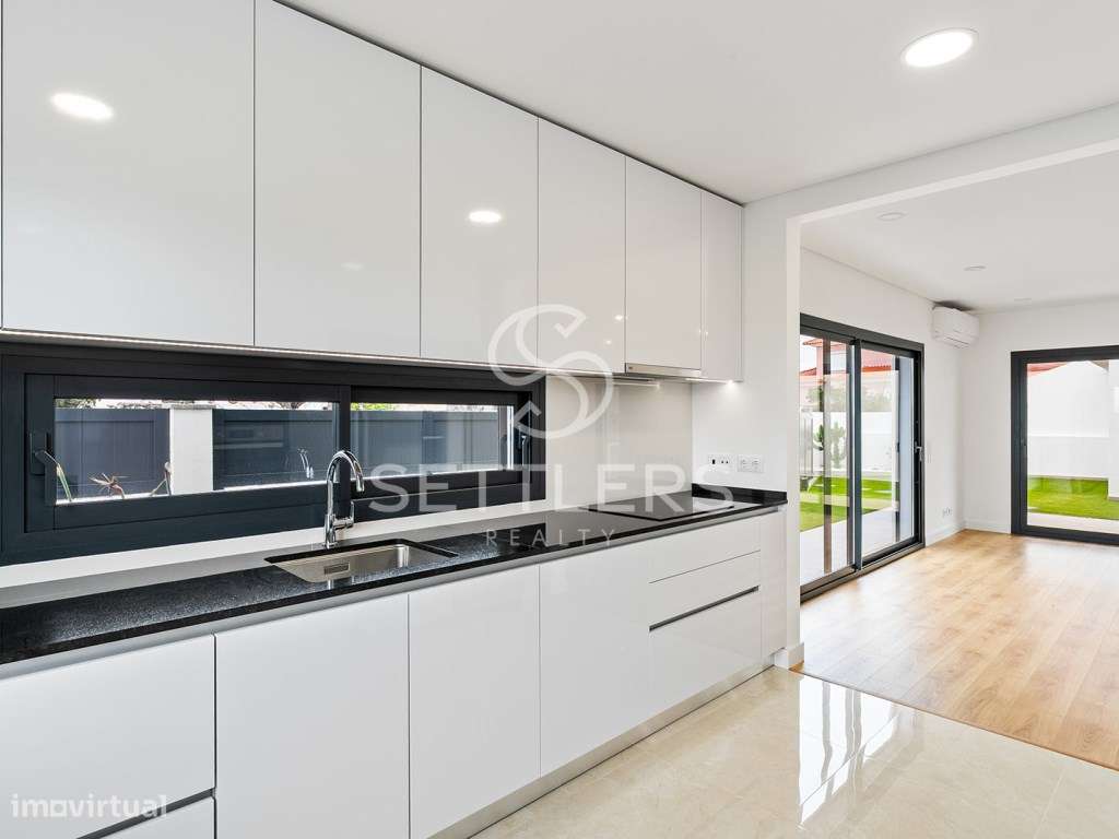 Moradia geminada T2 em Porto Salvo-6