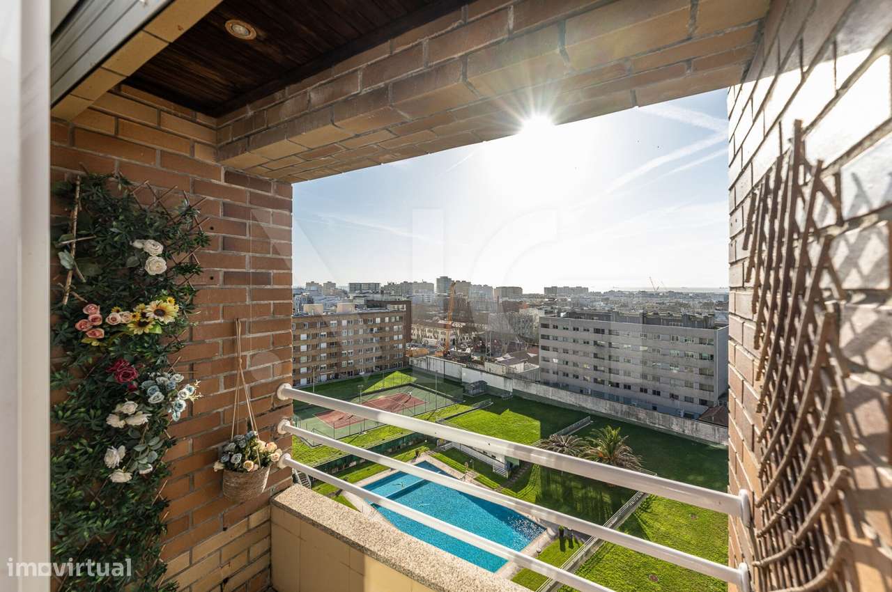 T3 Centro Matosinhos,Condomínio fechado,com varandas, garagem,arrumos-16