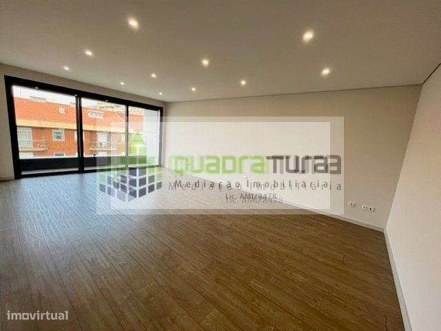 Apartamento T3 | Boavista | Suite | c/ Varanda - Grande imagem: 1/20