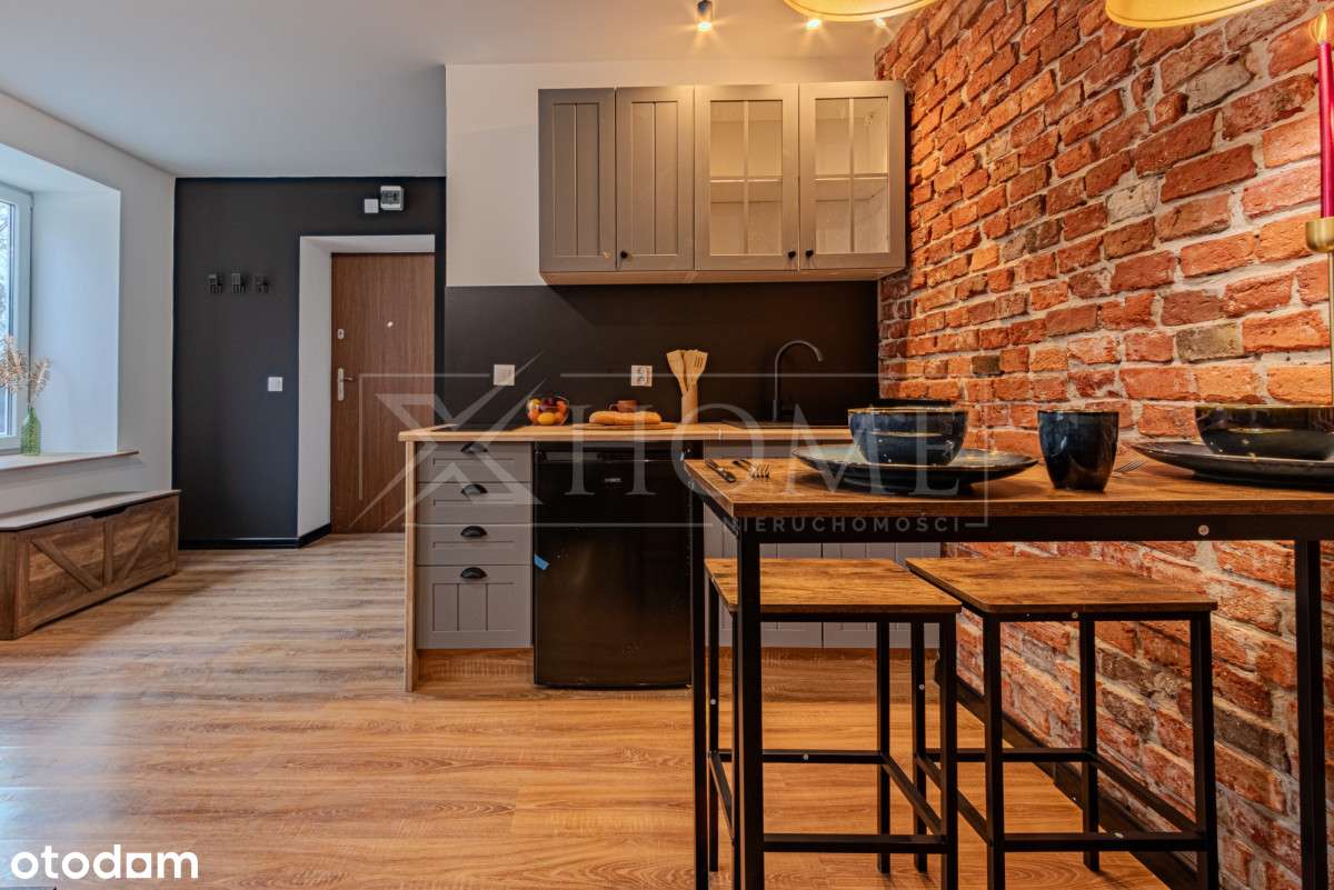 Wyjątkowa kawalerka w stylu loftowym-6