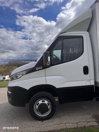 Iveco IVECO DAILY - 7