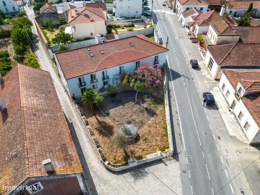 Moradia T18 para venda - Grande imagem: 2/36