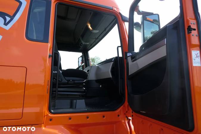 MAN TGX 18.460 / XLX / NAVI / EURO 6 / ZBIORNIKI 1400 L / - 34